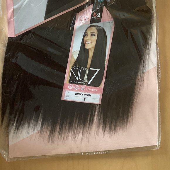 Unopened Forever Nu 7 Kinky Perm Color 2 ( 2pc 16", 2pc 18", 2pc 20" + Closure) - Picture 4 of 8